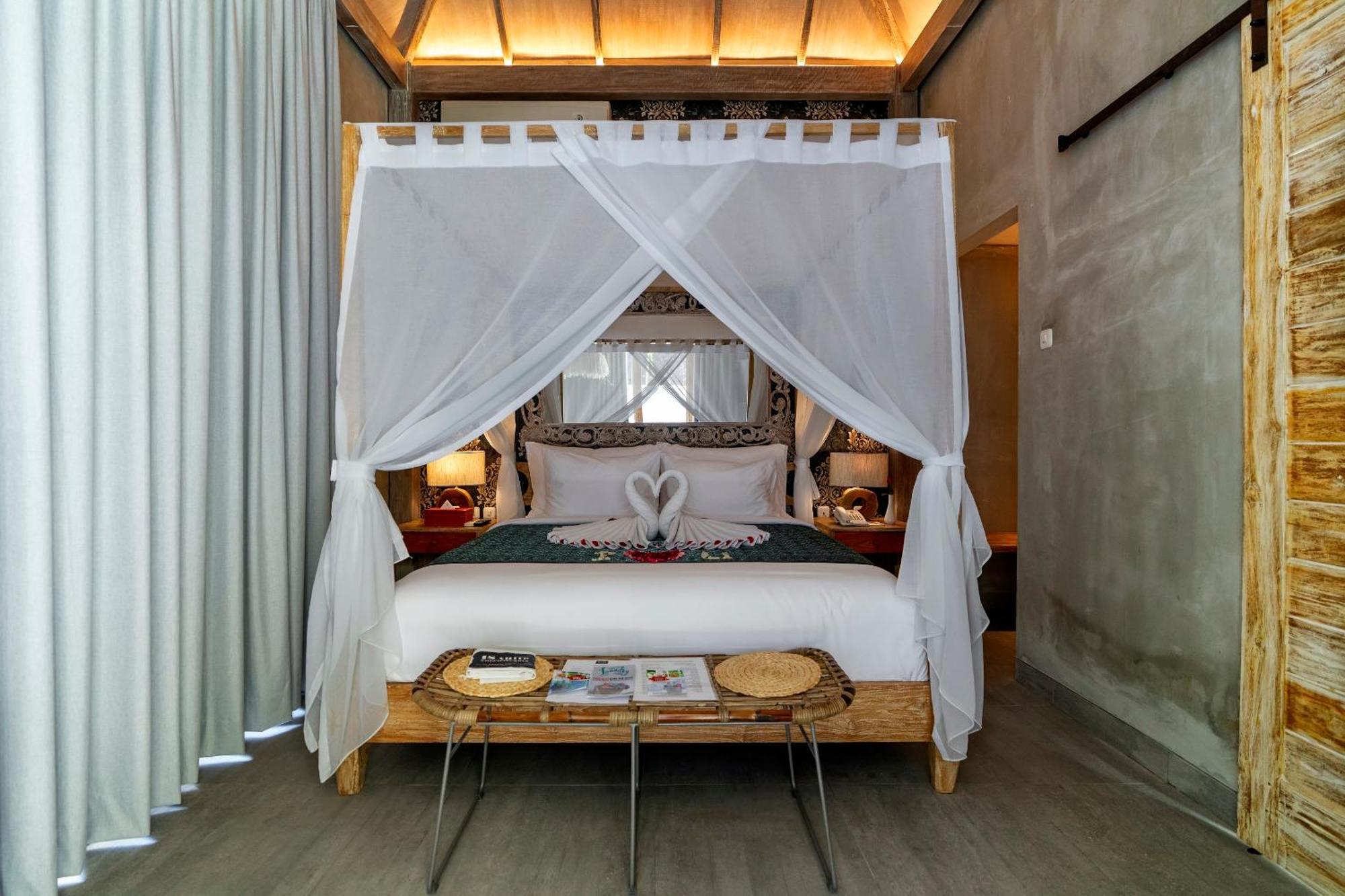 18 Loft At Kuta Resort 4*