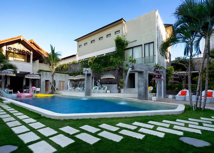 18 Suite Villa Loft At Kuta
